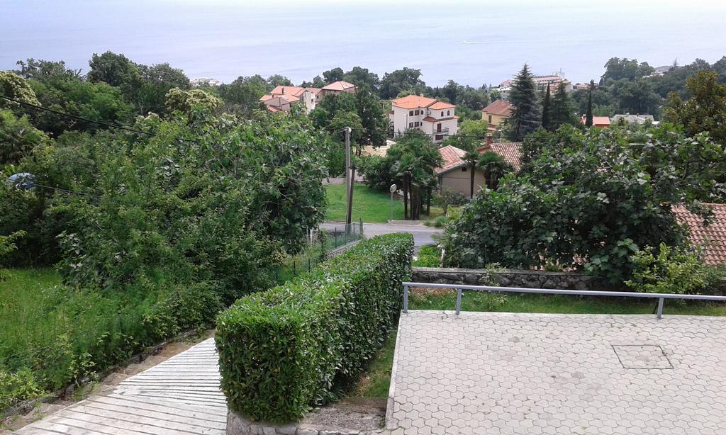 Apartments Villa Ceric Lovran Exterior foto