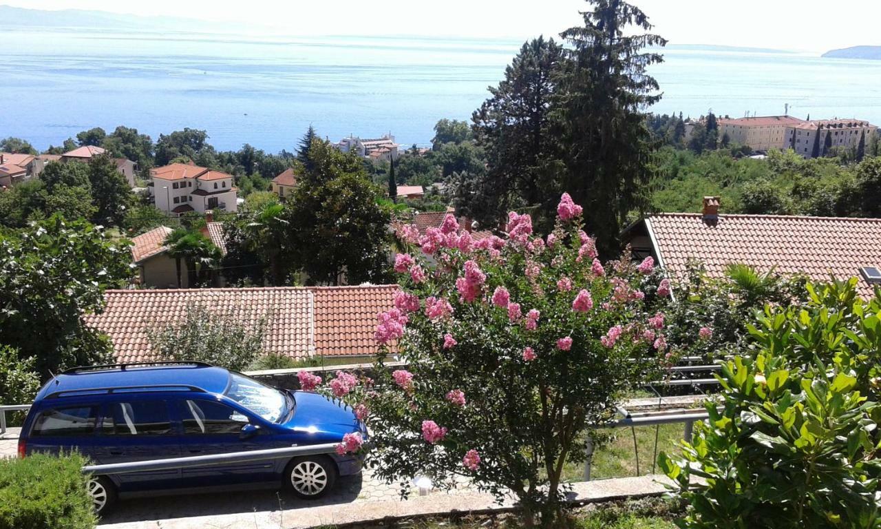 Apartments Villa Ceric Lovran Exterior foto